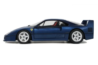 FERRARI F40 BLUE GT Spirit 1:18 Resinemodell (Türen, Motorhaube... nicht zu öffnen!)